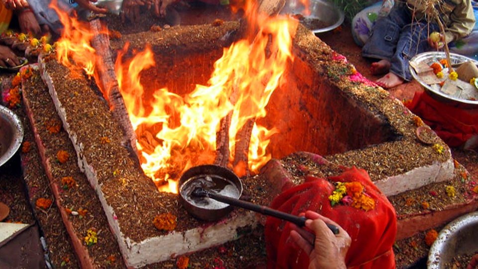 Yajna Removes Disease Spread in the Environment